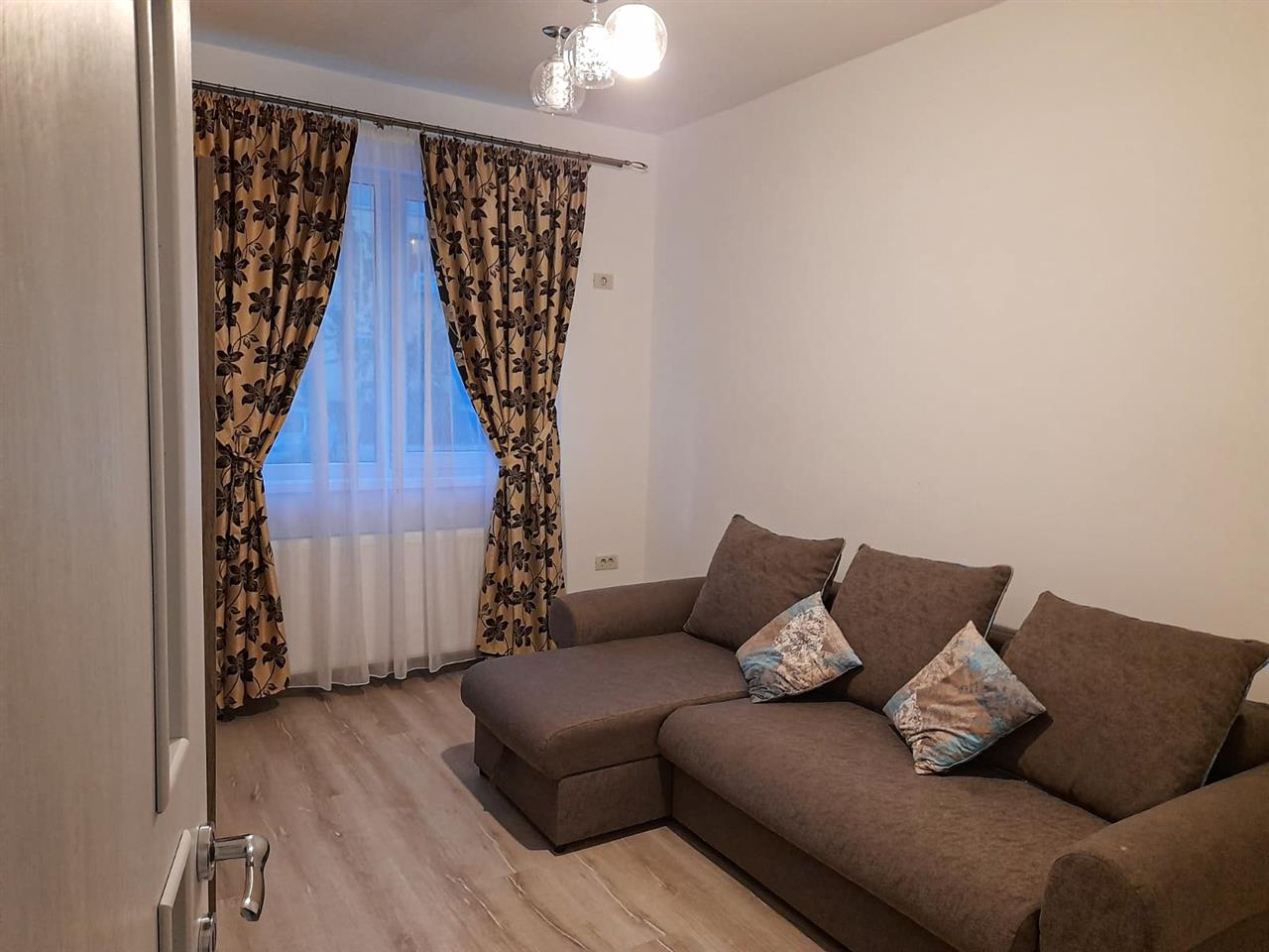 Ap. 2 camere, 55 mp. Strada Rezervelor 87, Bl 3, Militari Residence, Chiajna