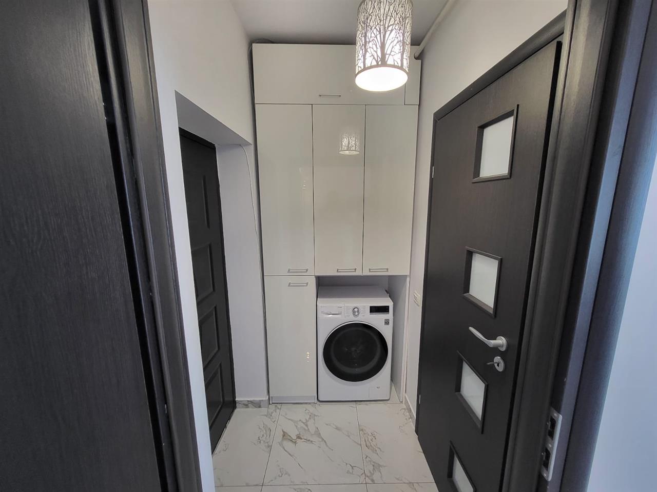 Inchiriere garsoniera Militari Residence