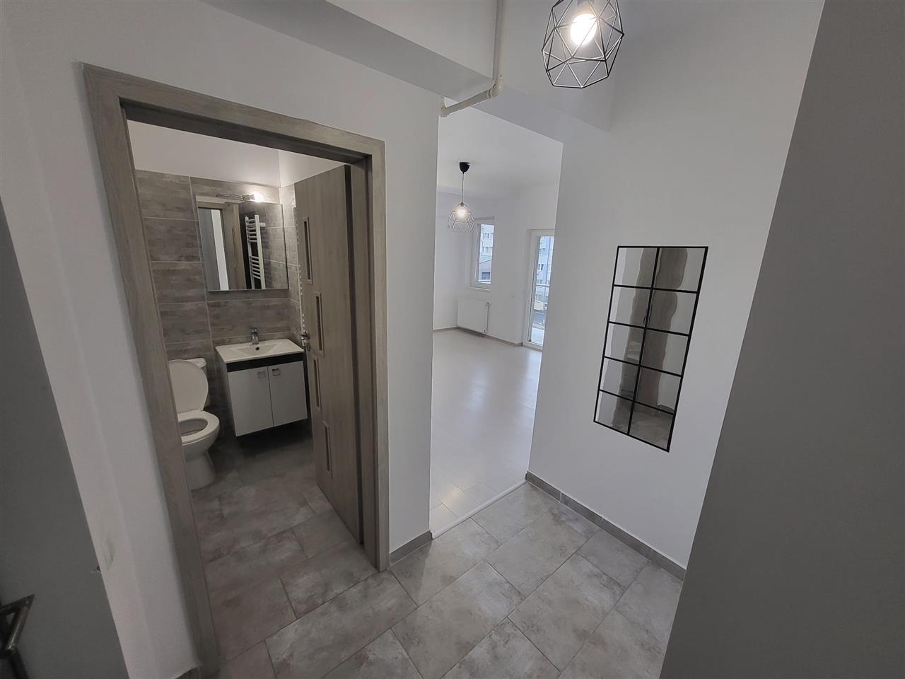 Inchiriere garsoniera nemobilata Militari Residence