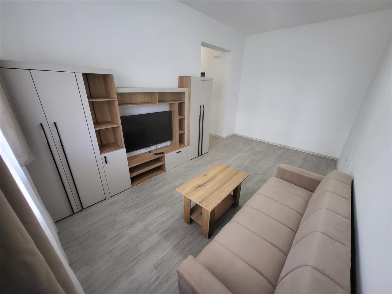 Inchiriere 2 camere decomandat Prima inchiriere