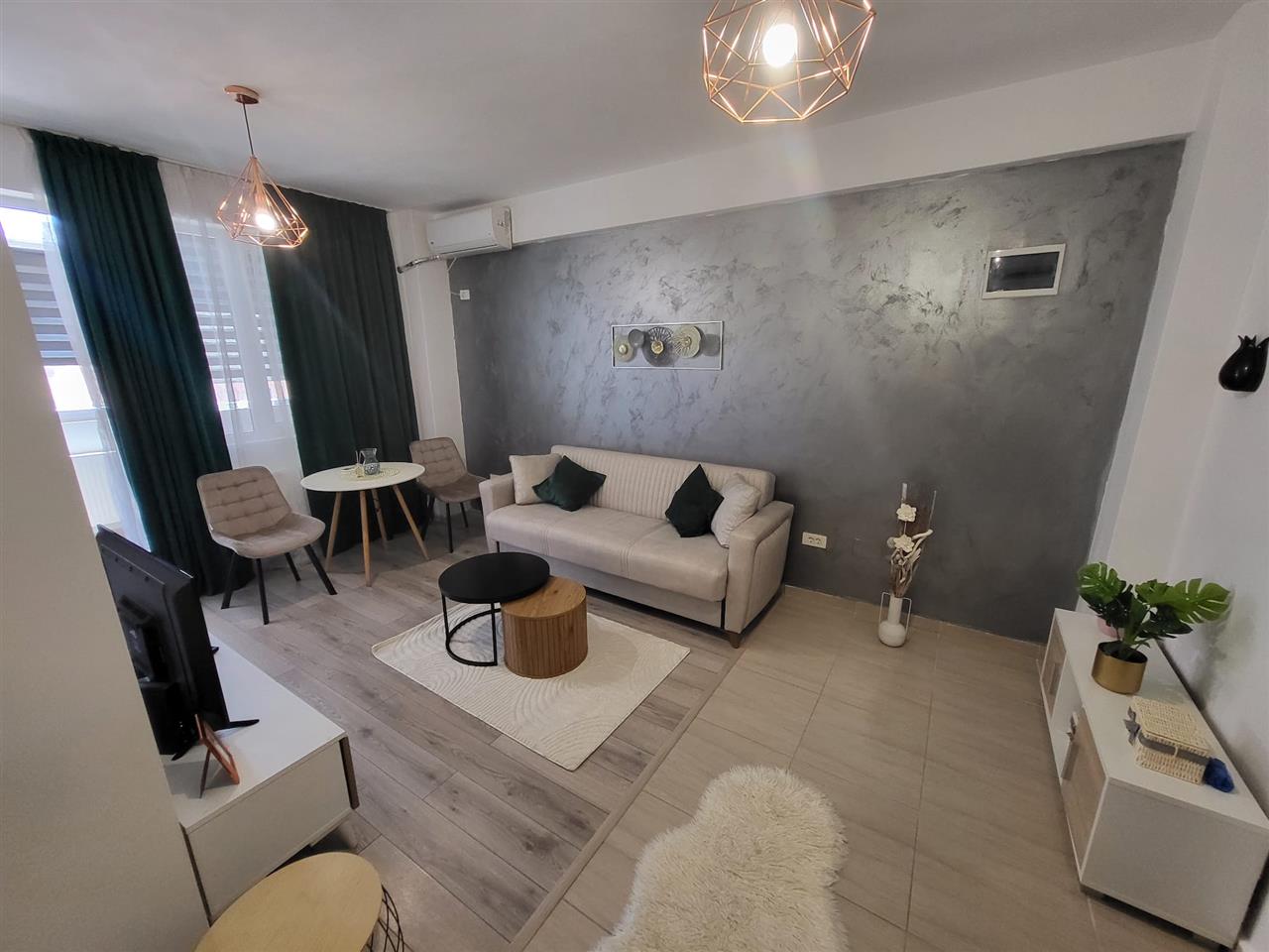 Inchiriere apartament Rezervelor 56