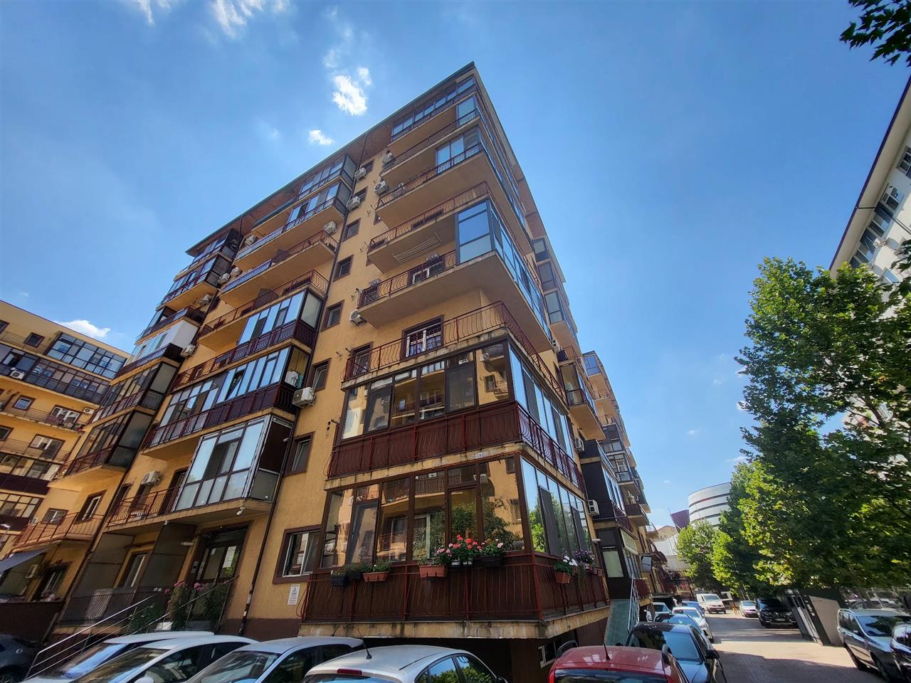 Vanzare apartament 2 camere Rezervelor 89